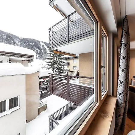 Unique Alpic Style In The Heart Of Apartment